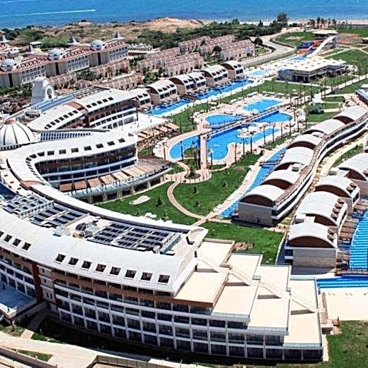 Magic Jacaranda Hotel